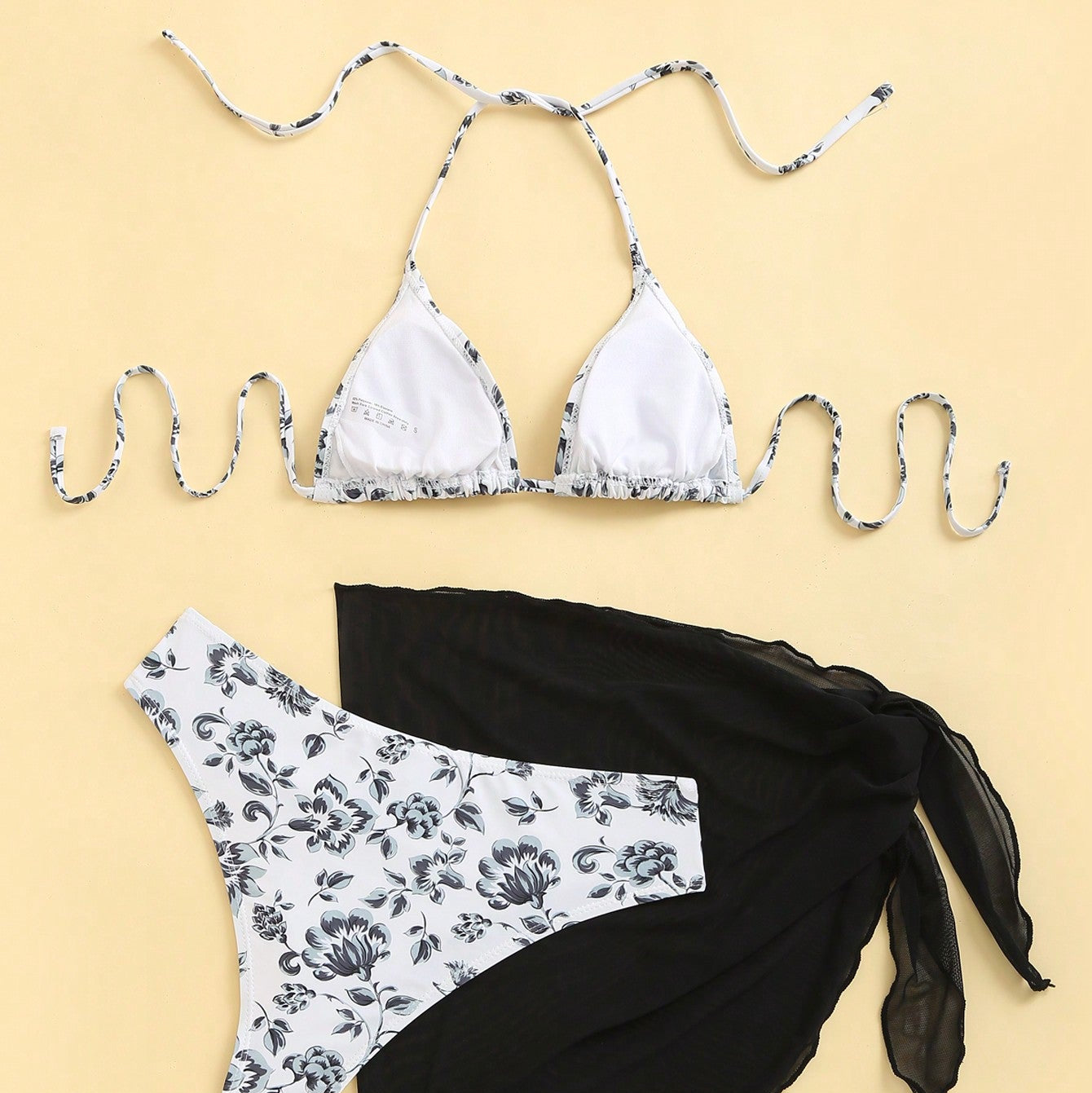 Bikini Telma Negro de 3 piezas con estampado floral - Talla M