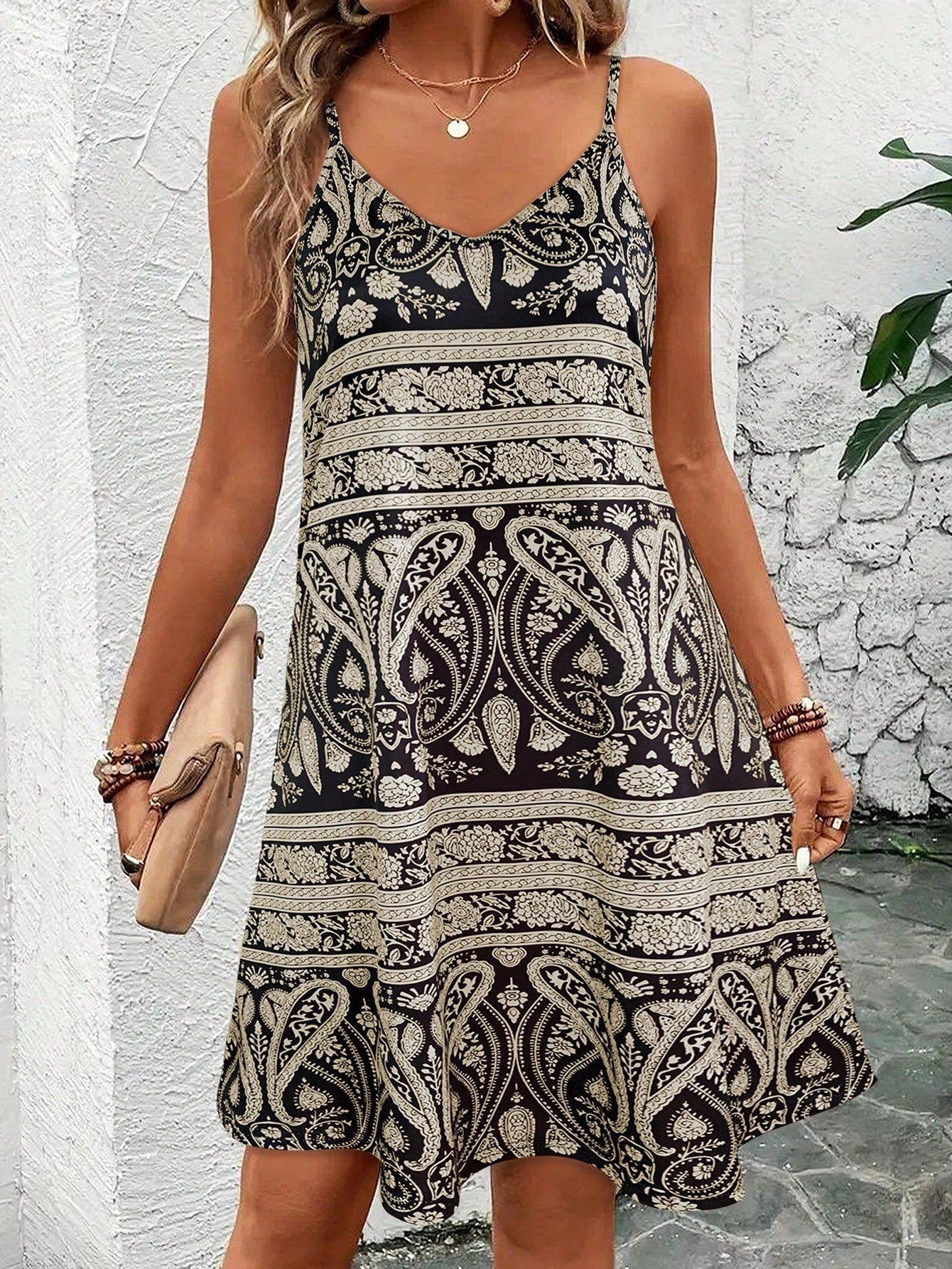 Vestido Mindy de Tirantes Amplio con estampado bohemio – Talla M