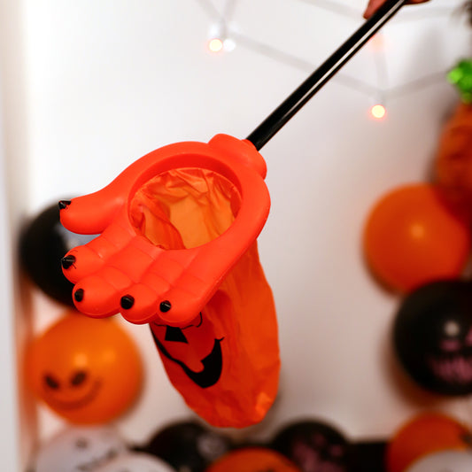 Mano Recolectora Calabaza Naranja para Dulces de Halloween + VELA LED