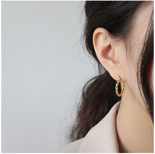 Aretes Hoop trenzado Steph