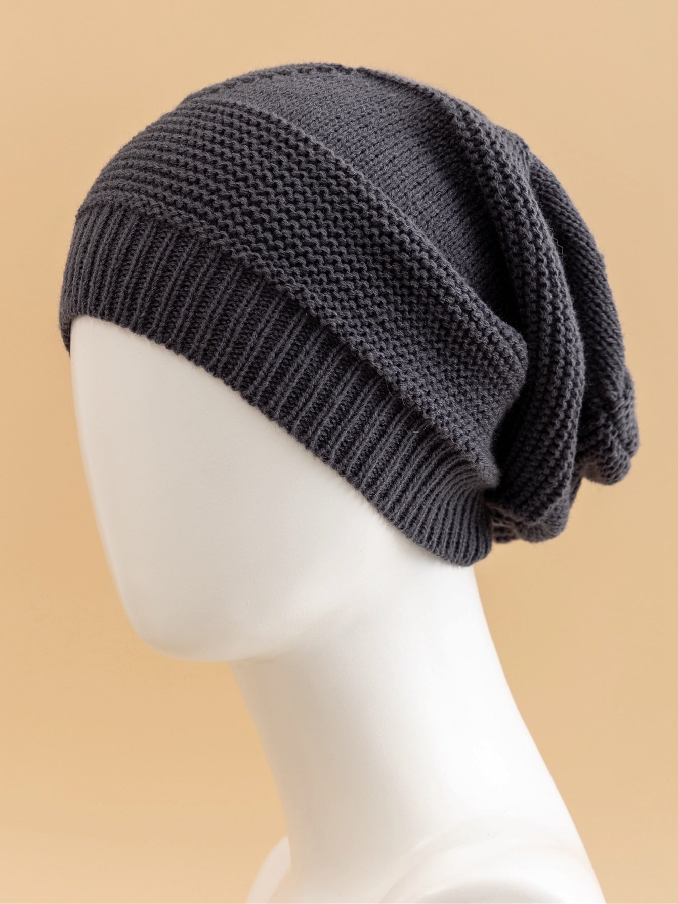 Beanie Elías Gorro Suelto y Holgado | Gris Oscuro