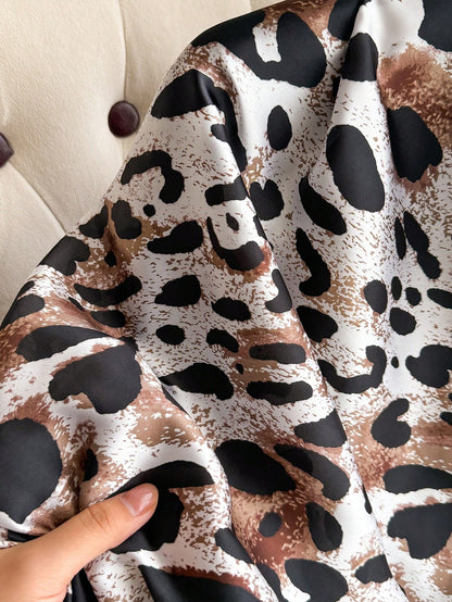 Pashmina Satinada Blissia estampado Leopard Print | Crema