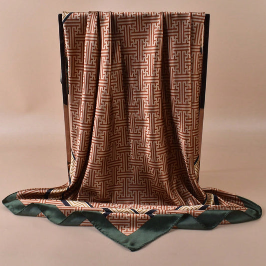 Pañoleta Bandana Pañuelo Greca de 90x90cm