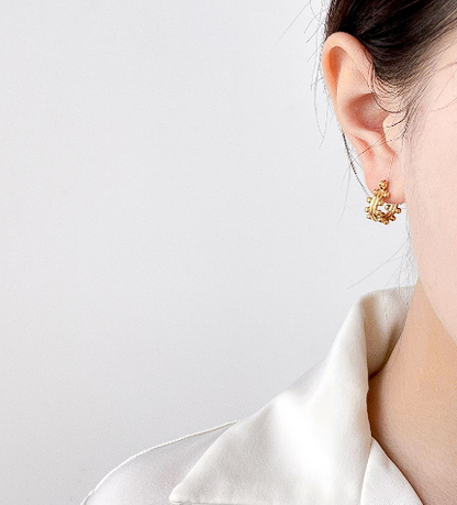 Aretes Hoop con bolitas Lucila