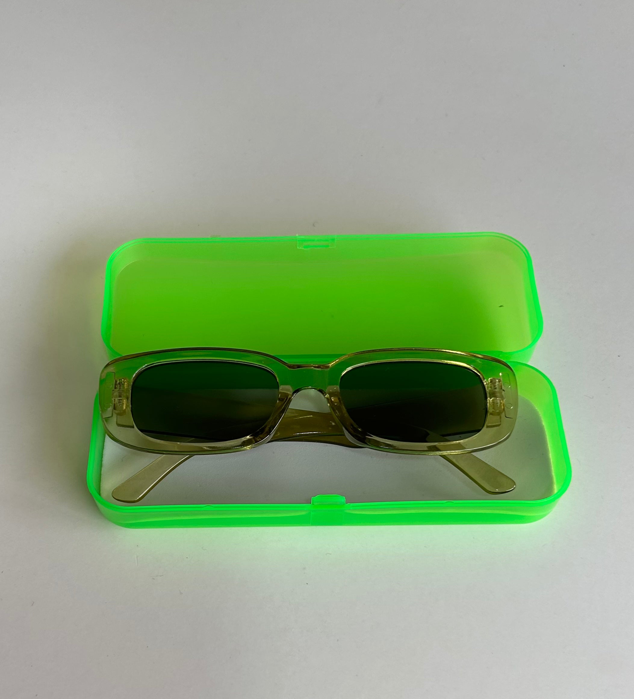 Gafas Lentes de Sol redondas Retro - Modelo Moore Verde Transparente