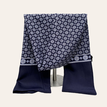 Bufanda Suave Cesar Azul Doble Capa con diseño geometrico