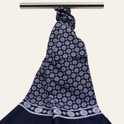 Bufanda Suave Cesar Azul Doble Capa con diseño geometrico