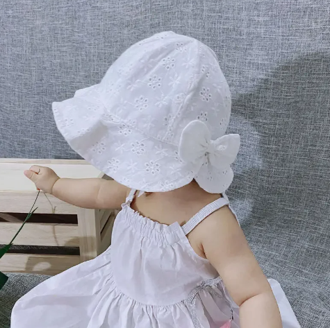 Bucket Hat Aitana con lazo al costado de 50cm: para niñas de 9 meses a 2 años