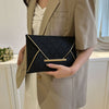 Sobre Clutch Mujer Vanite Fieltro Patrón de Rombos - Negro