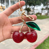 Dupe Llavero de Cereza Couture para Bolso