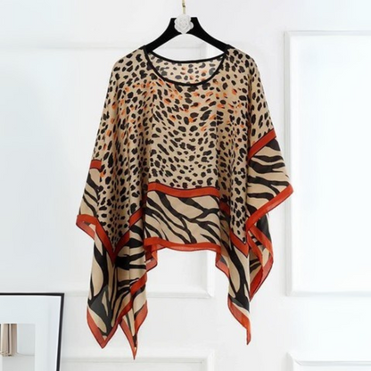 Chal Blusa Elegante Medarda: Pieza con estampado De Leopardo