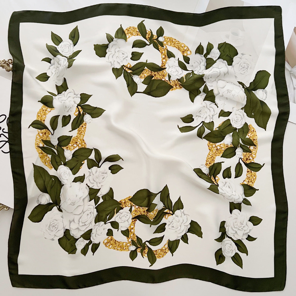 Pañoleta Bandana Pañuelo Virginia 70x70cm