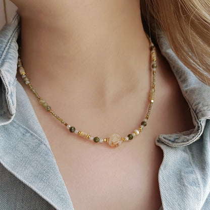 Collar Harumi de piedra natural y cadena regulable