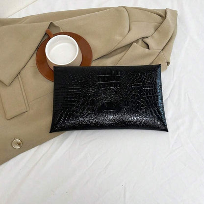 Sobre Clutch Mujer Vanite Cuerina Estampado Geométrico - Negro