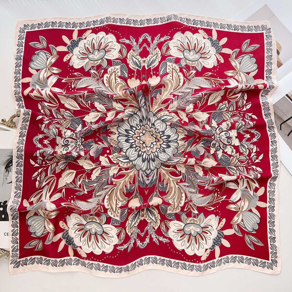 Pañoleta Bandana Pañuelo Vicenta de 70x70 cm