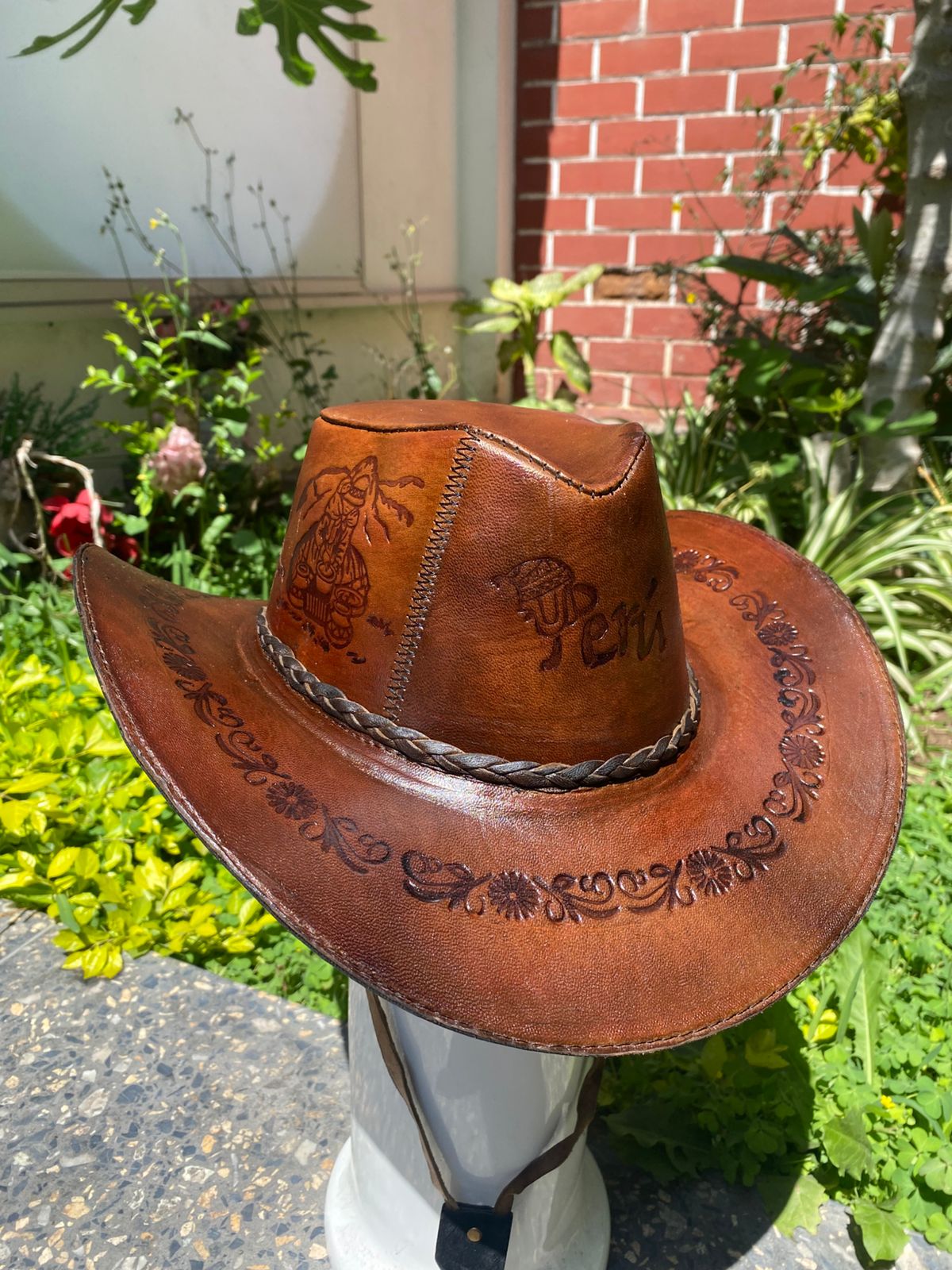 Sombrero Bernardo Vaquero de Cuero con Diseño