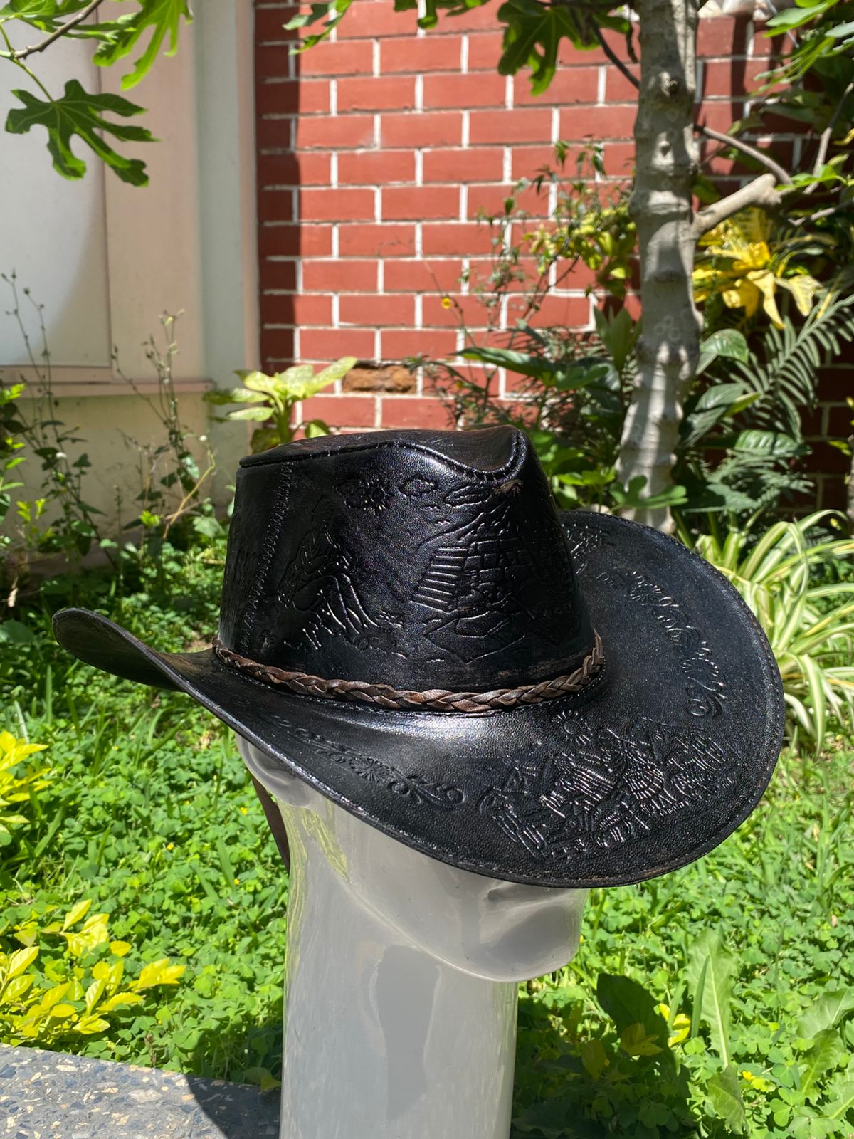 Bernardo - Sombrero Vaquero de Cuero con Diseño