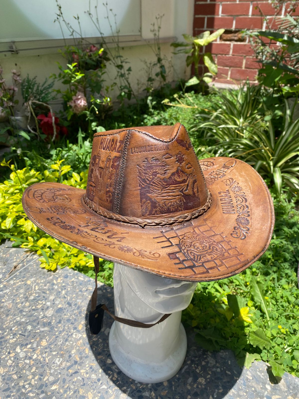 Sombrero Bernardo Vaquero de Cuero con Diseño